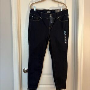 Torrid Jegging Super Soft - 18 Short Dark Blue - NWT